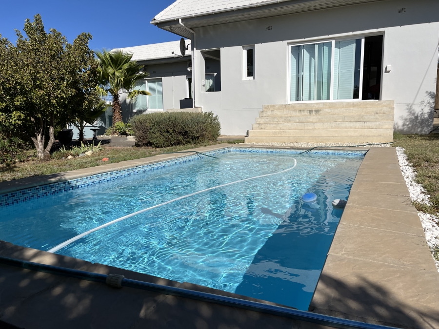 To Let 3 Bedroom Property for Rent in Riebeek Kasteel Western Cape